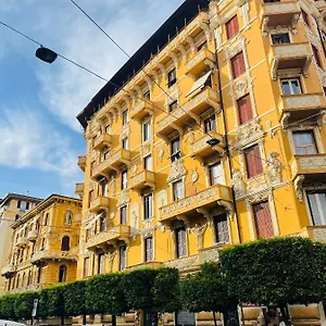 appartamento-retro-chic-in-la-spezia.hotelitalianriviera.com/